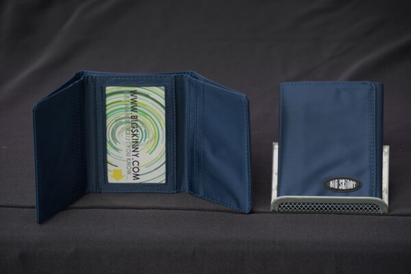 Trifold- Navy